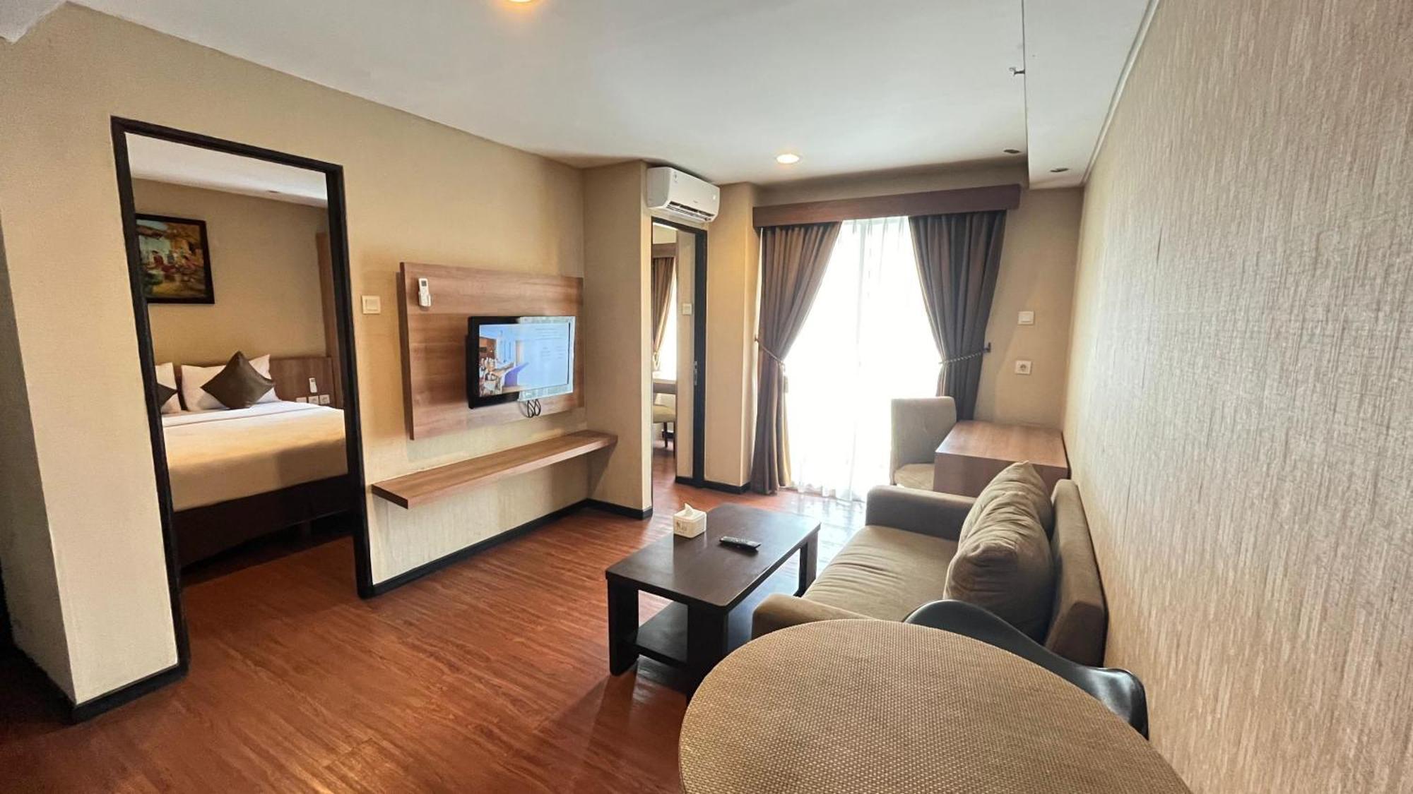 Nemuru Grand Serpong Panunggangah Exterior photo